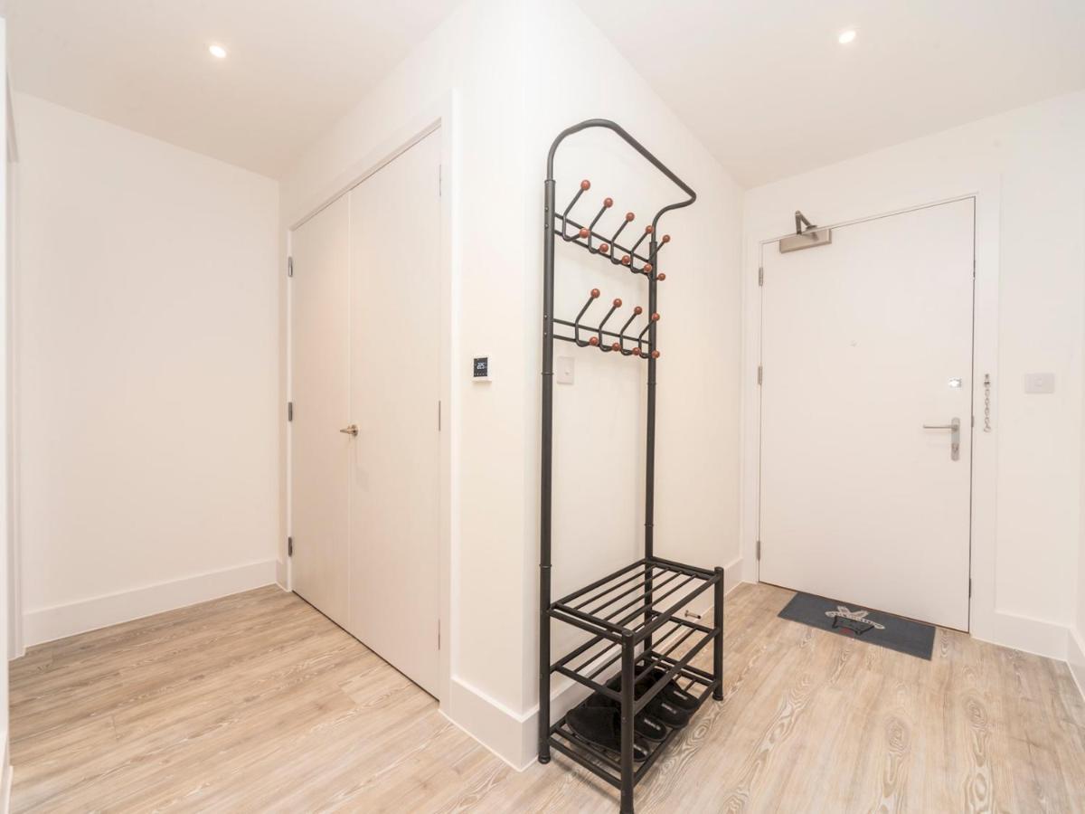 Apartamento Pass The Keys Spacious Bright Flat 20 Mins To Londres